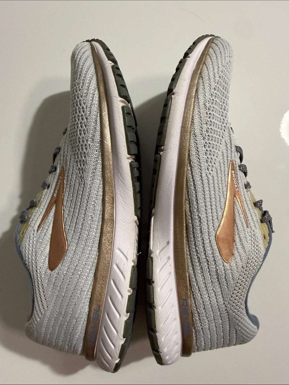 Brooks Revel 3 Running Shoes Gray Flint Stone Pale Gold Knit Women's Size 7